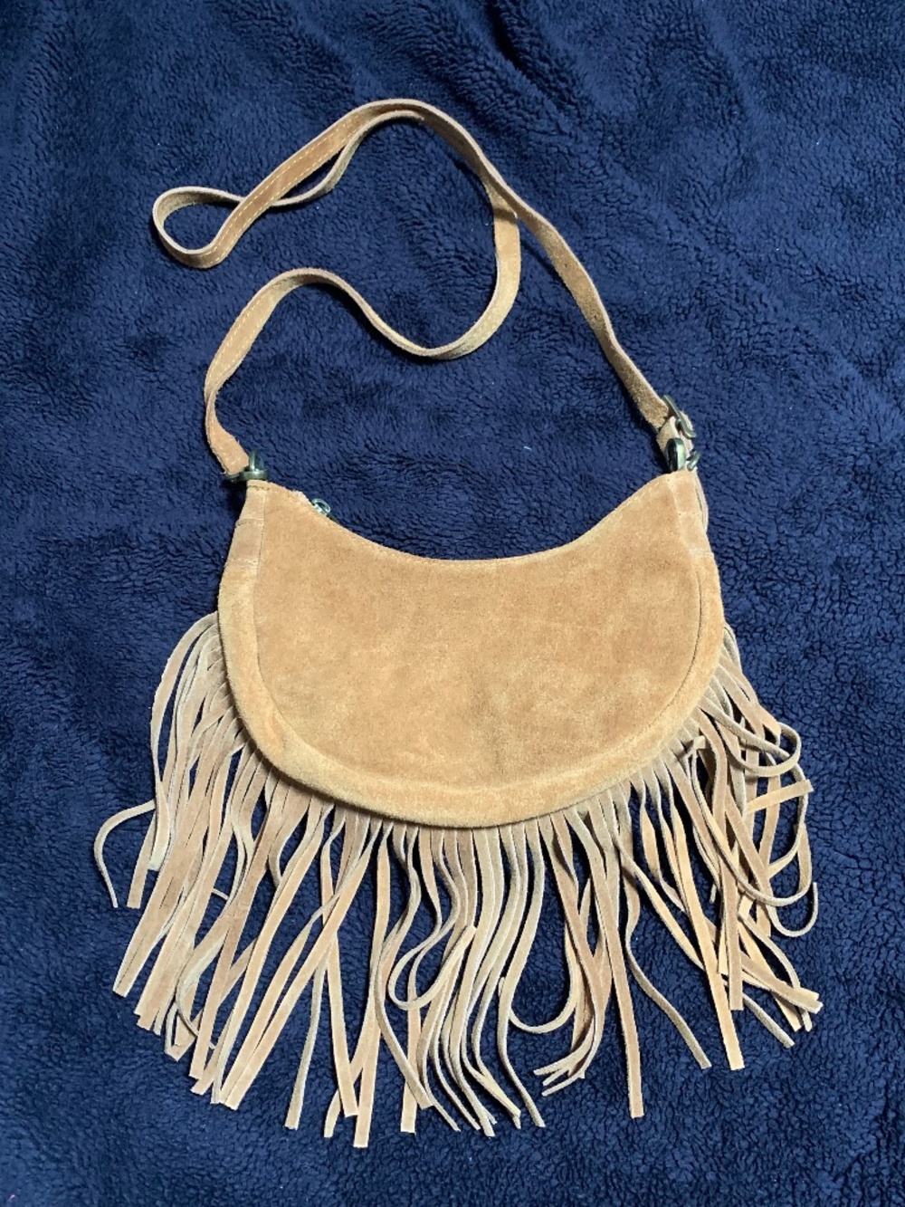 🔥 Marlon Firenze Italy Suede Crescent Fringe Crossbody Bag Tan